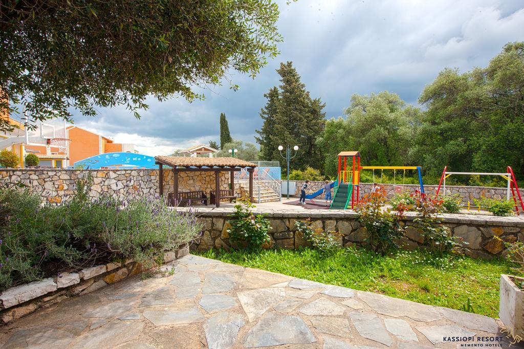 Memento Resort Kassiopi Exterior foto