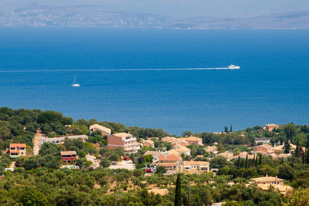 Memento Resort Kassiopi Exterior foto