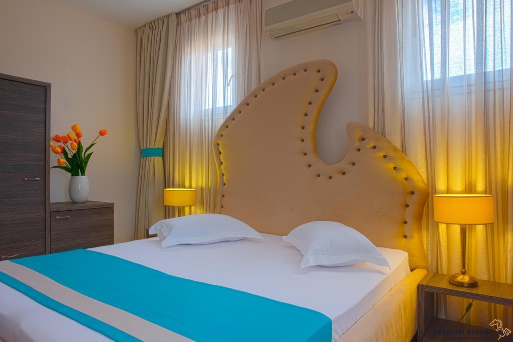 Memento Resort Kassiopi Exterior foto